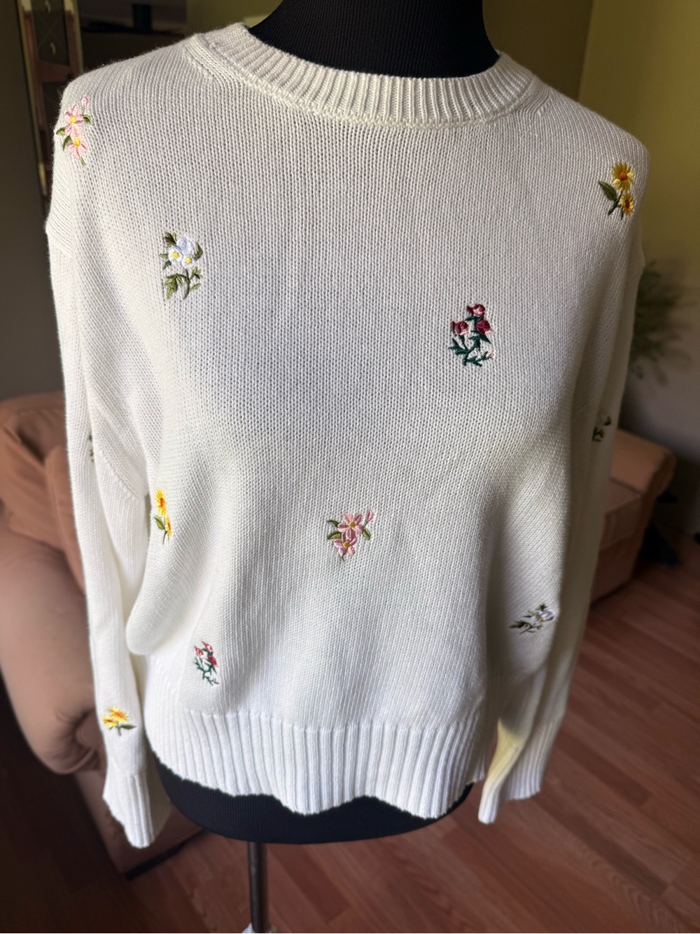 Brit NY Cotton Embroidered Floral Crewneck Sweater Medium NWOT
